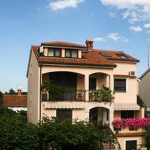 apartment-ljubica-vrsar.in-istria.net/