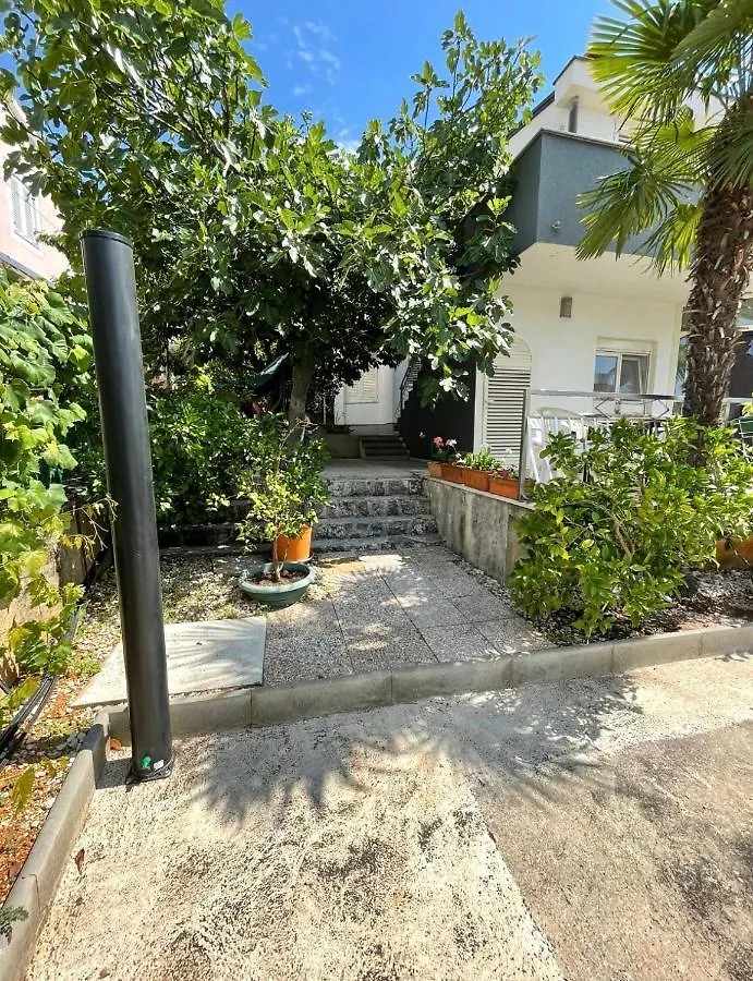 Haus Vantea Krk Town Apartamento