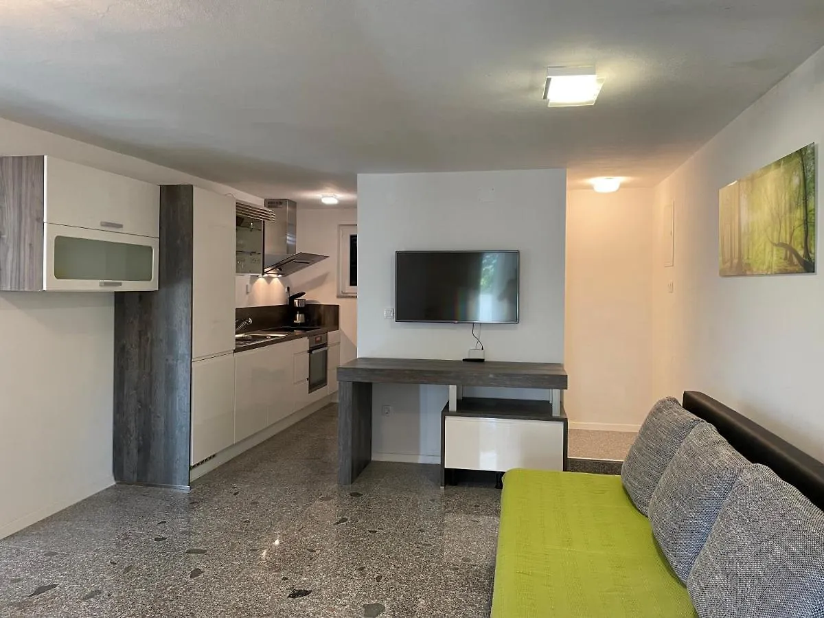Haus Vantea Krk Town Apartamento